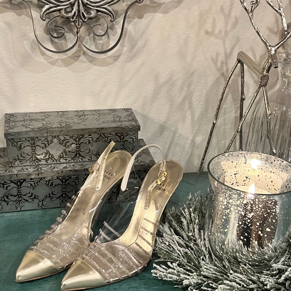 New Stuart Weitzman Slingback Gold Heels w/ Crystals (Size 8M) - Picture 8 of 16